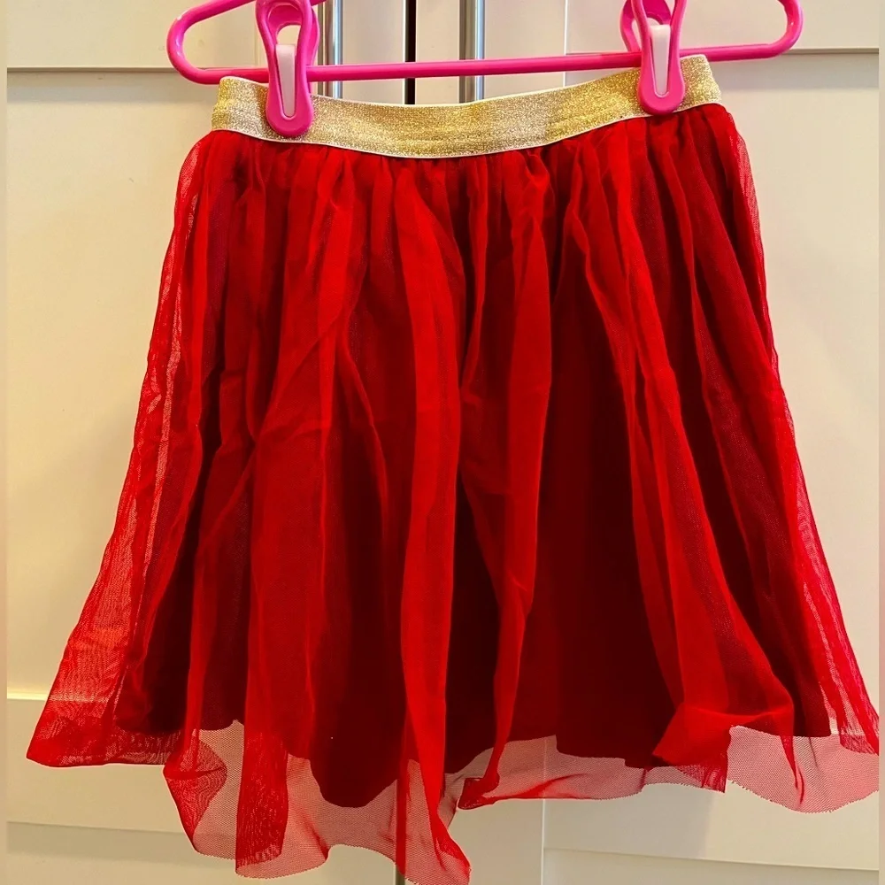 Gymboree XS (4) holiday tulle skirt in dark red